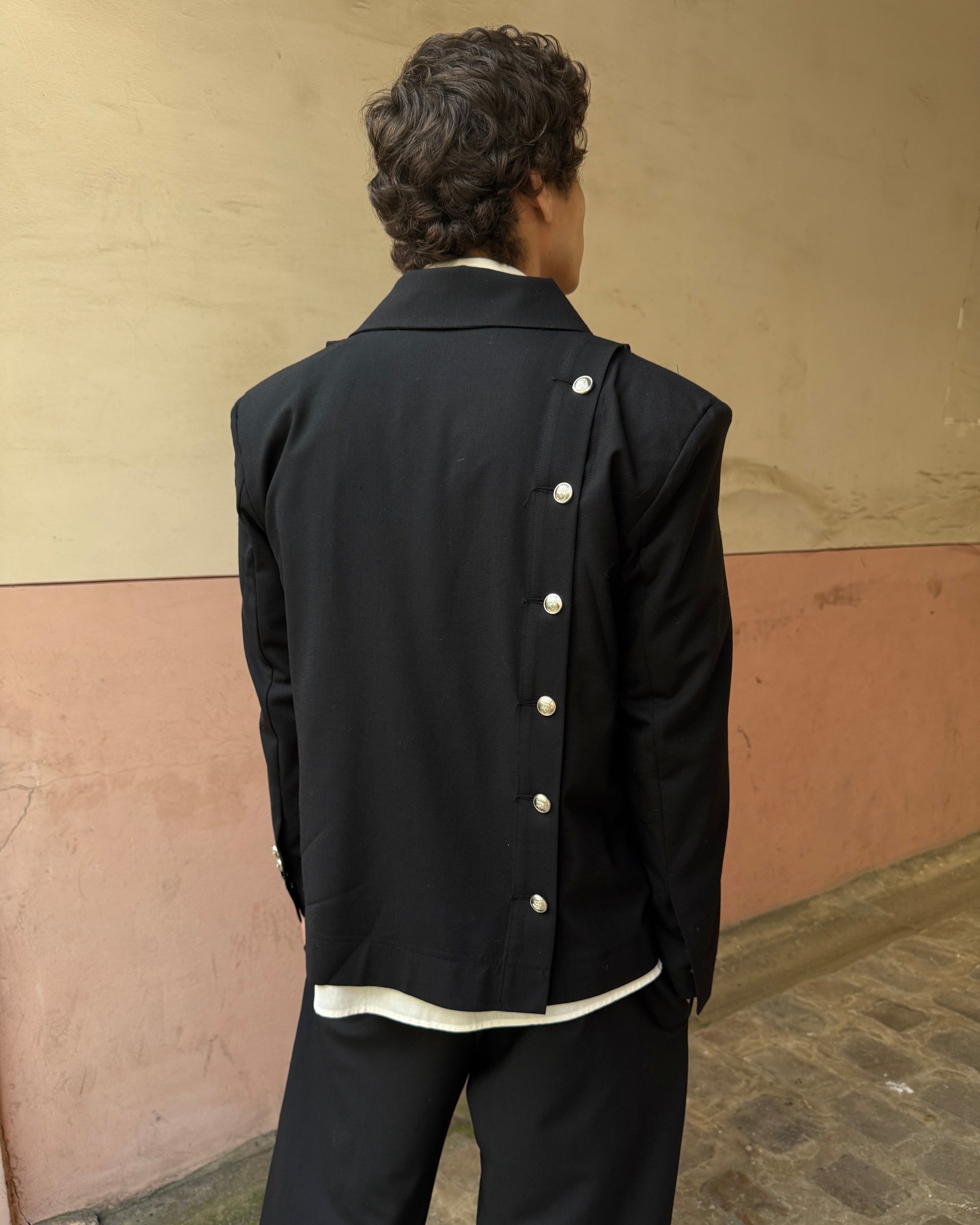 Veste Mondaine